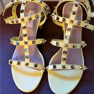 Valentino Garavani Leather Footwear Yellow